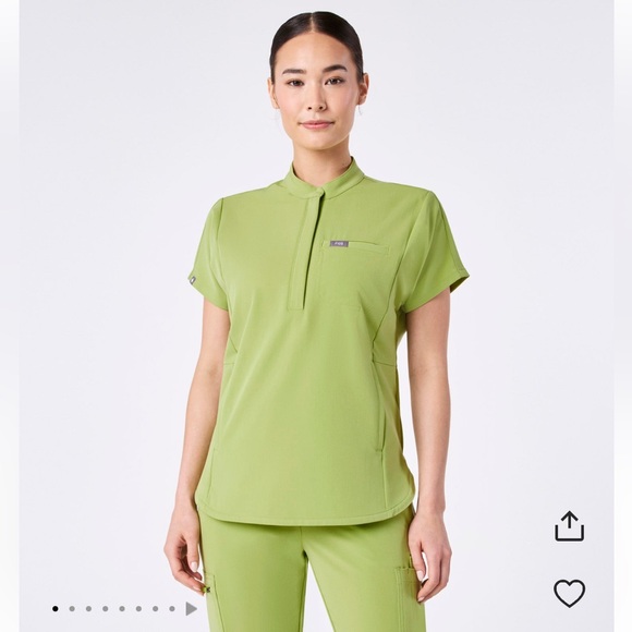 Figs Women’s Matcha Scrub Set - Picture 1 of 12